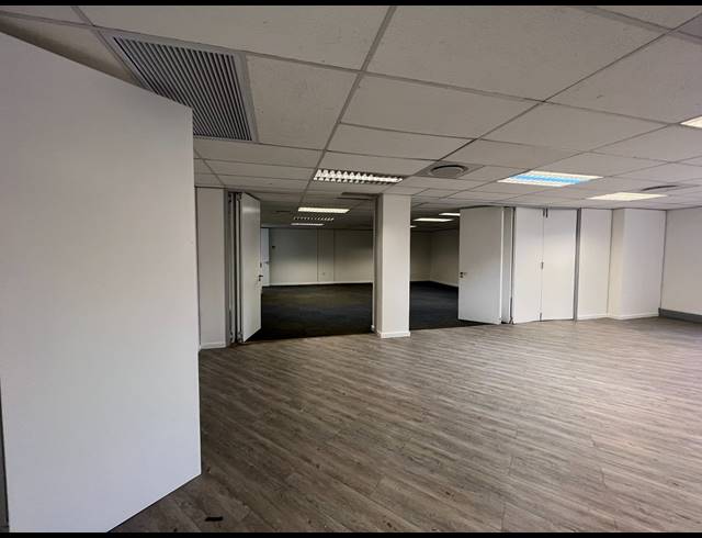 740M² OFFICE TO LET IN ROSEBANK